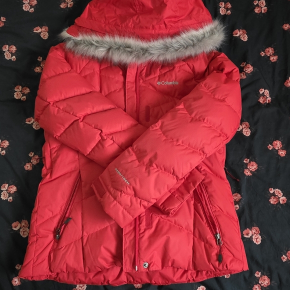 Columbia Womans Bright Red Puffer Coat with Removable Hood - Picture 2 of 5